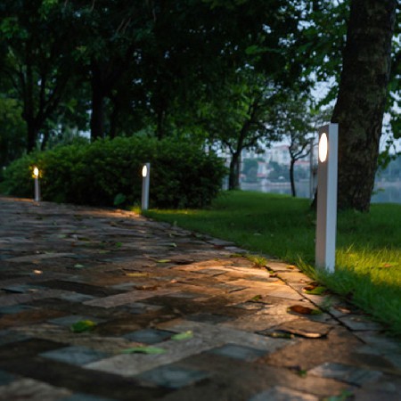 LED草坪燈7W現(xiàn)代特色方形圓心款簡約小區(qū)草坪亮化鋁制廠家批發(fā)